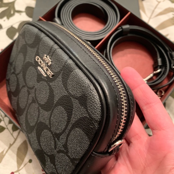 SOLD⛔️Authentic Coach signature convertible Crosby - Picture 3 of 8